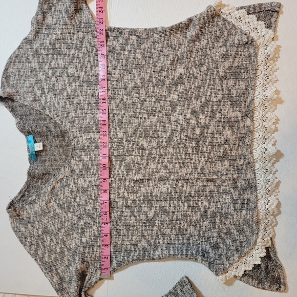 Buttons long sleeve with lace cream brown and black sweater - Picture 8 of 10